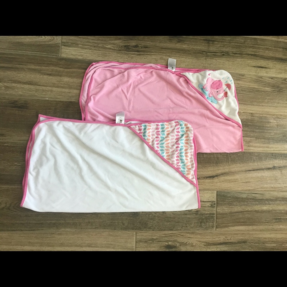Set of 2 Hooded Bath Towels